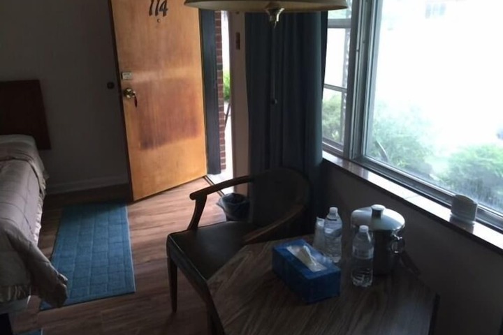 Room 51 of 81
