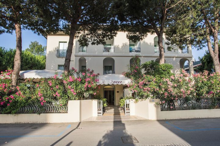 Hotel Dover Rooms &  Coffee - Adults Friendly in Cervia