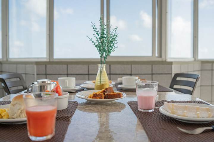 Breakfast/Coffee Service 21 of 37