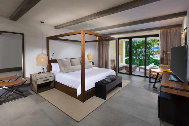Room 28 of 100