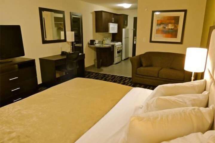 Stoughton Western Star Inn & Suites in Stoughton, SK