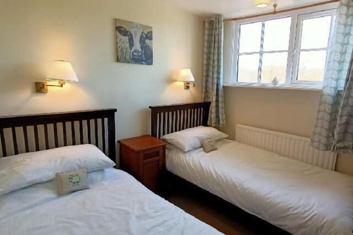 Room 9 of 43