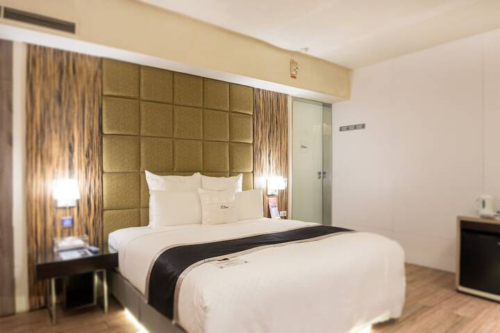 Room 16 of 59