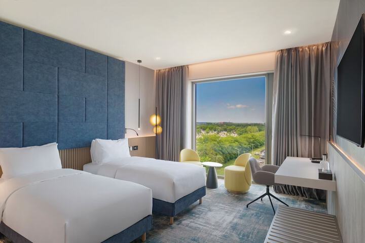 Room 6 of 29