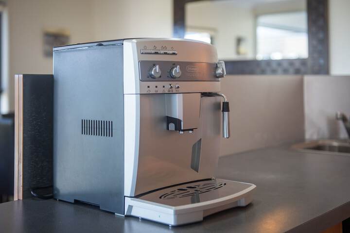 Breakfast/Coffee Service 16 of 24