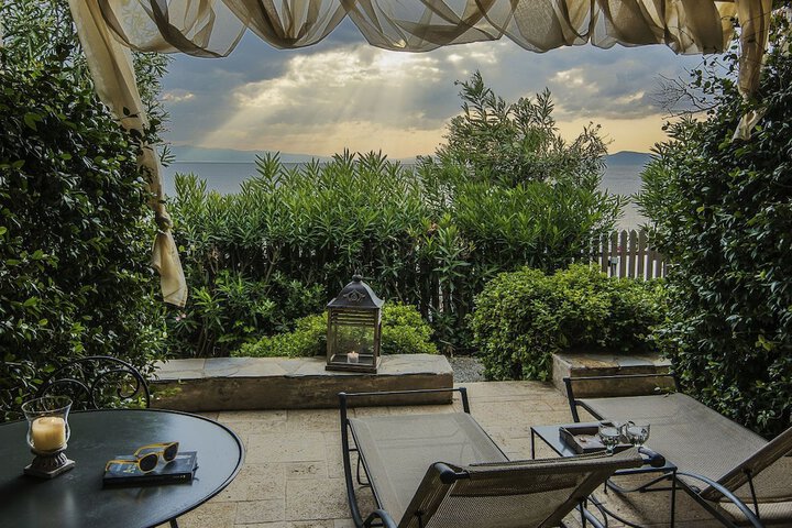 Terrace/Patio 27 of 61