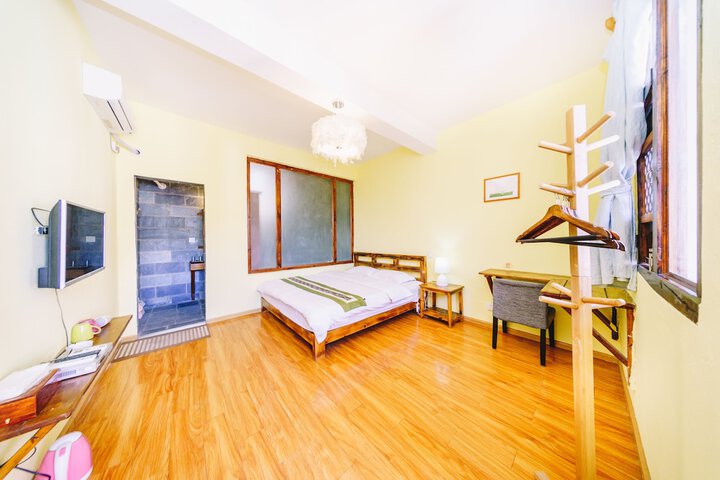 Room 19 of 30