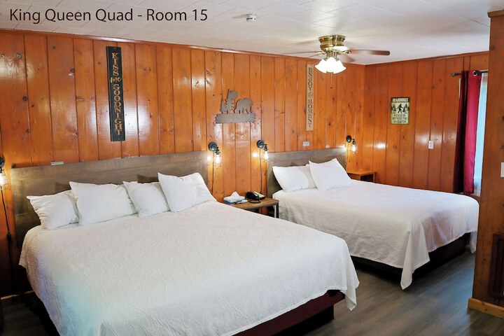 Room 90 of 341