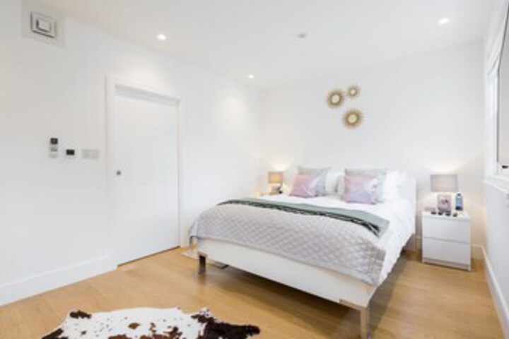 Room 8 of 21