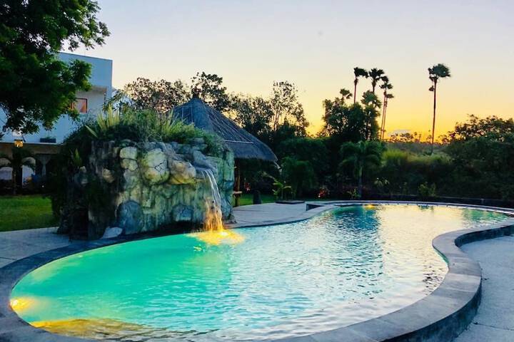 Pool 8 of 12