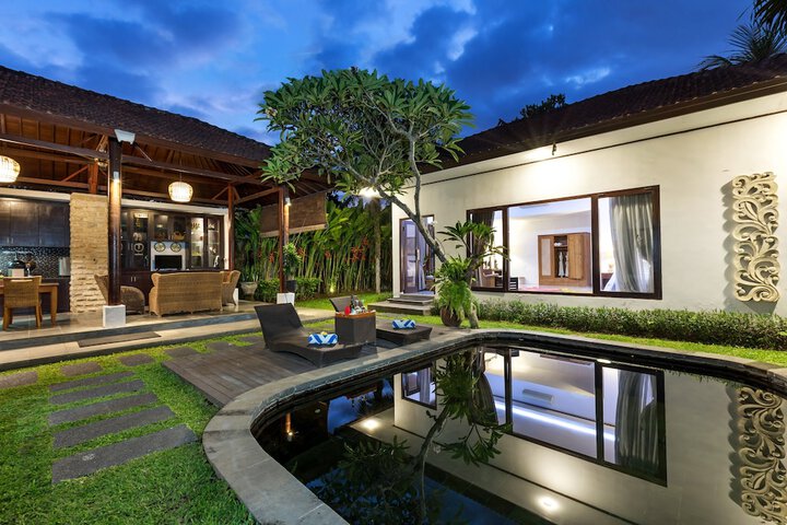 Pool 84 of 123