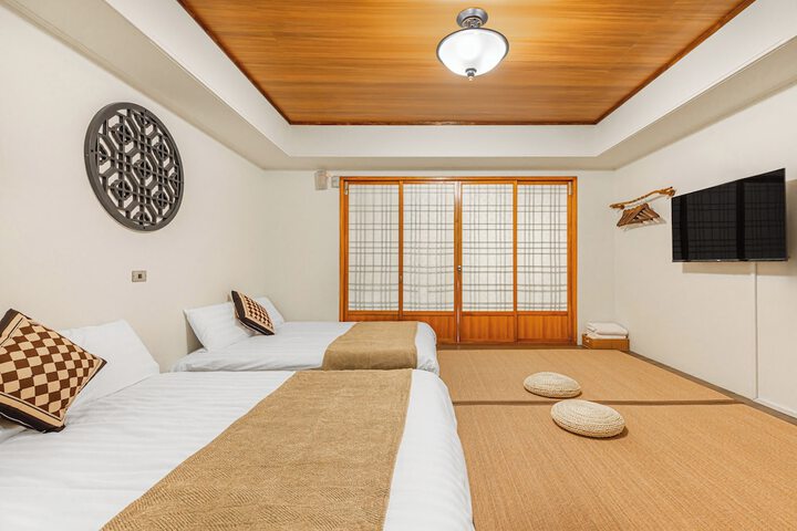 Room 25 of 191