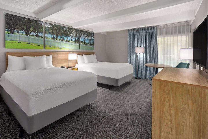 2 Double Beds (4 of 4)