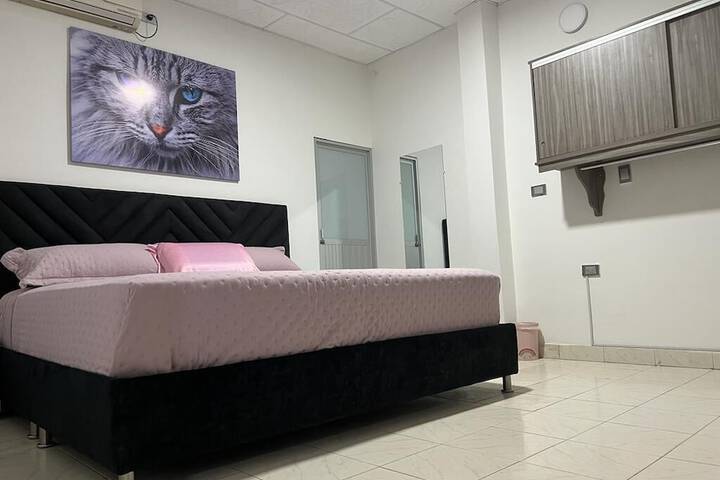 Room 12 of 36