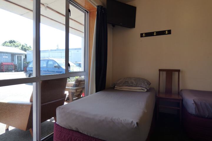 Room 14 of 39