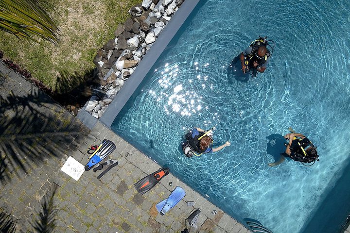 Hotel with Pool