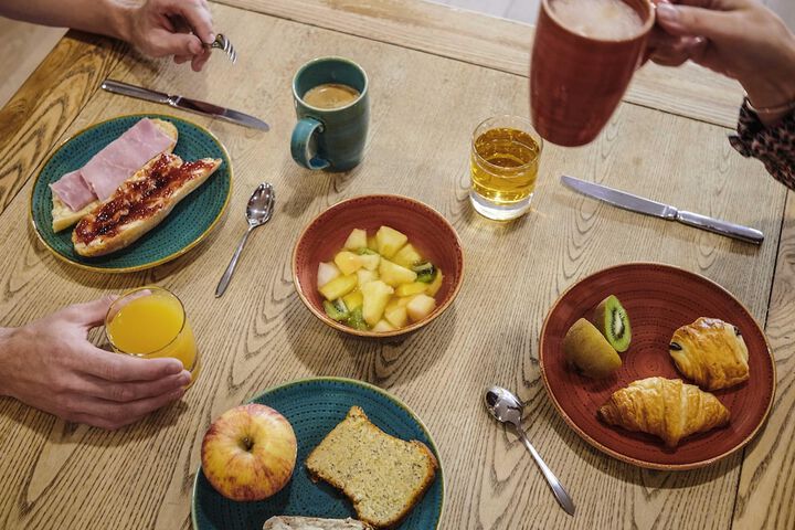 Breakfast/Coffee Service 18 of 23
