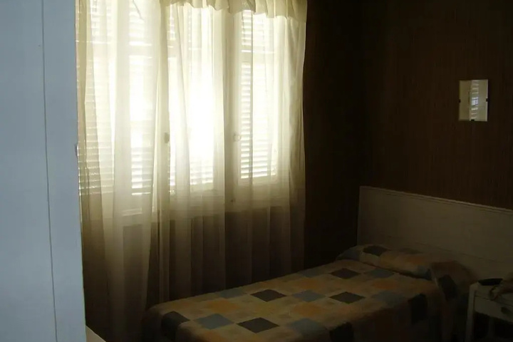 Room 3 of 14