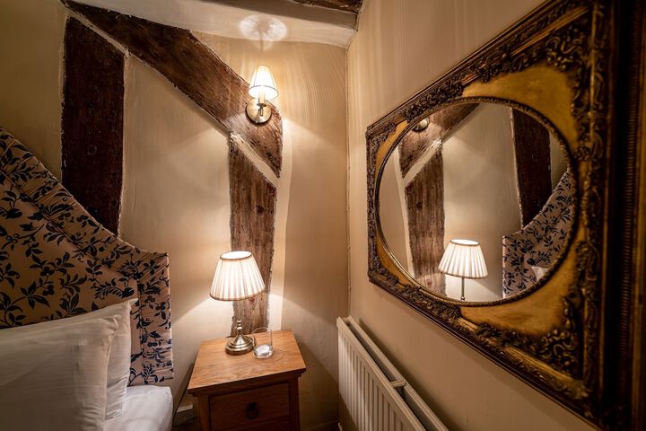 Room 4 of 46