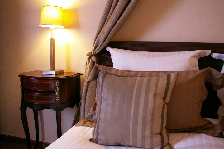 Room 5 of 36