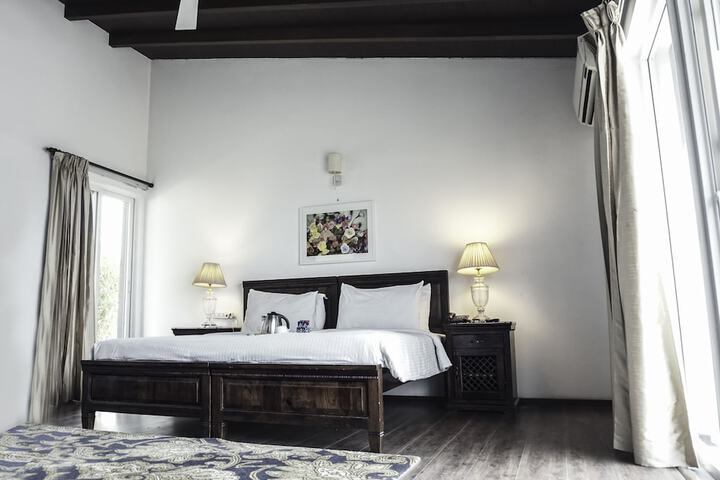 Room 18 of 158
