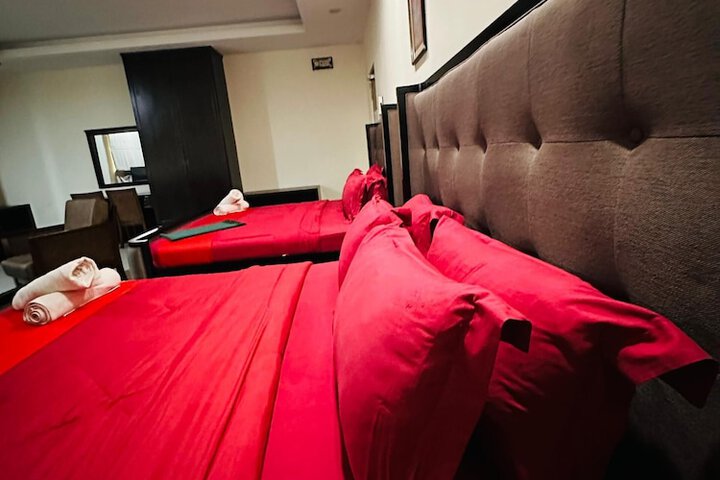 Room 16 of 75