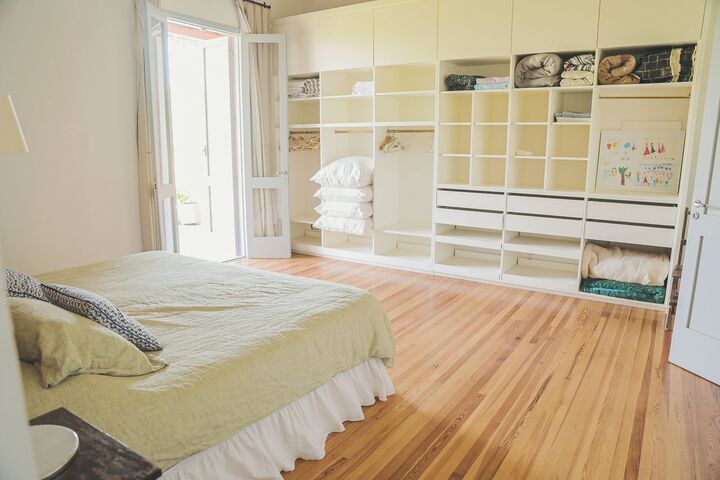 Room 7 of 10