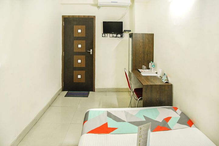 Room 15 of 21