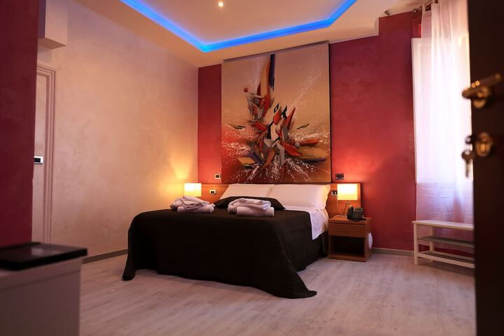 Room 4 of 155