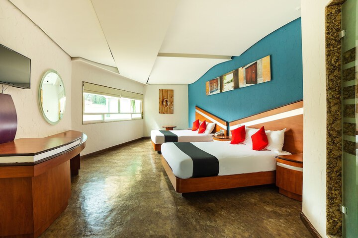 Room 27 of 62