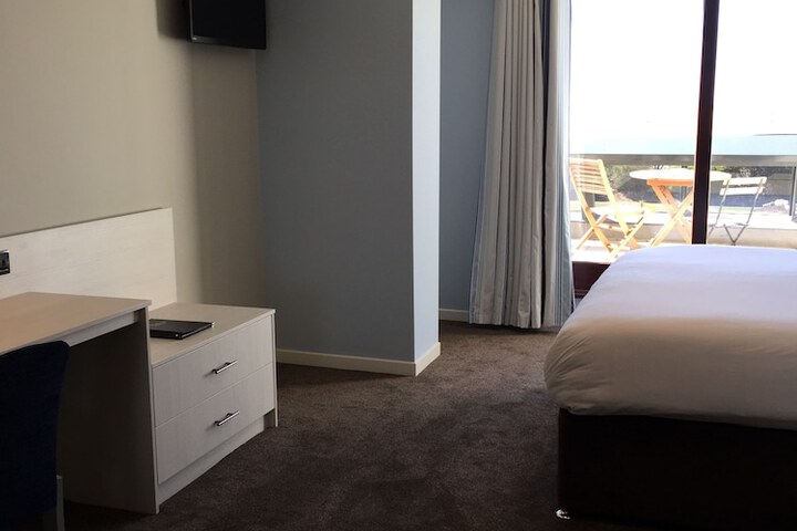 Room 18 of 83