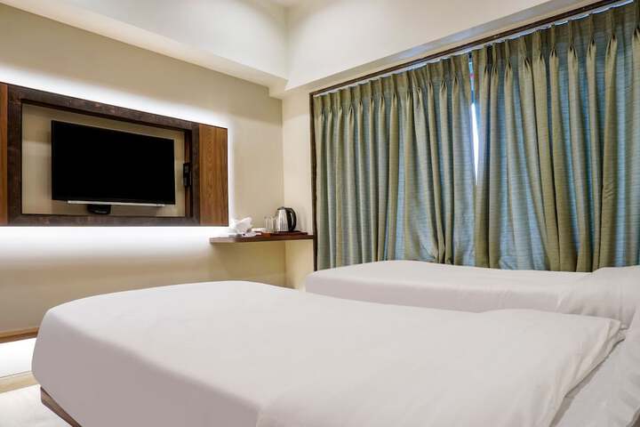 Room 29 of 100