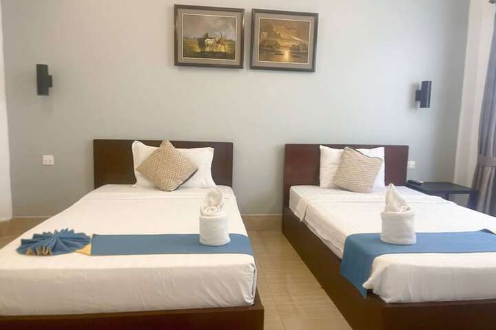 Room 47 of 100