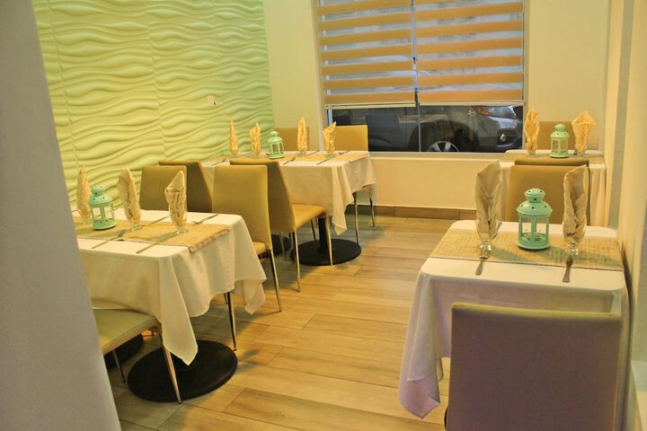 Dining 88 of 127