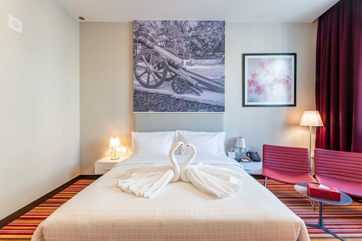 Room 7 of 35