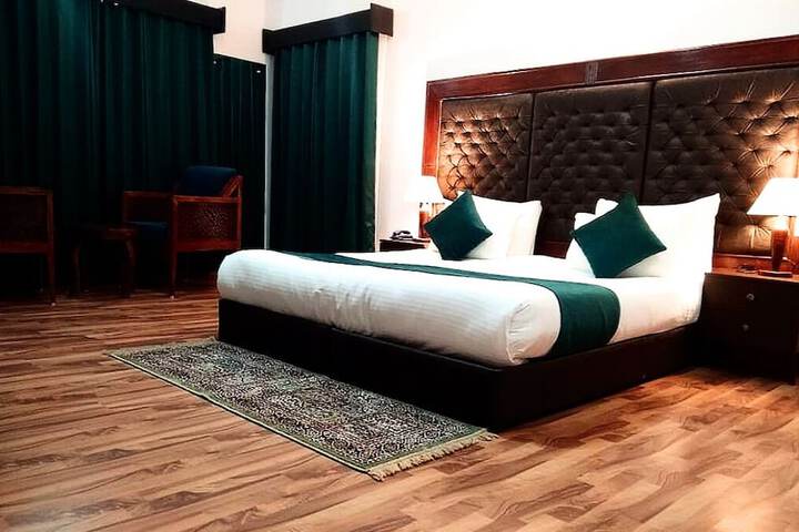 Room 8 of 26