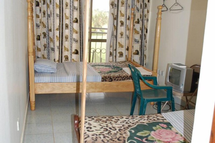 Room 3 of 55