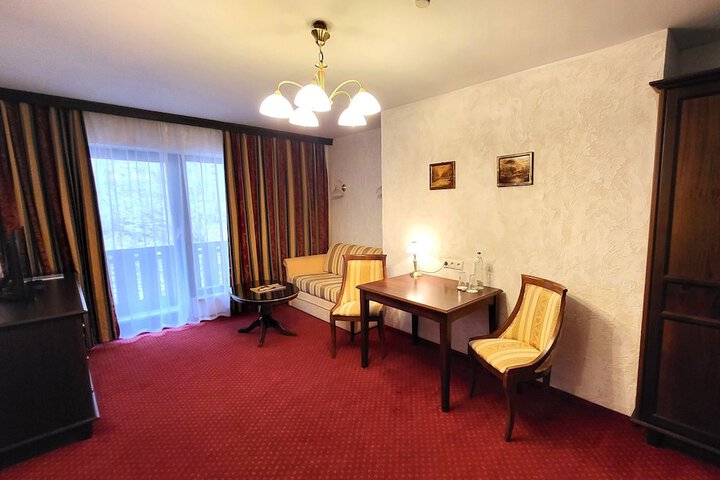 Room 45 of 119