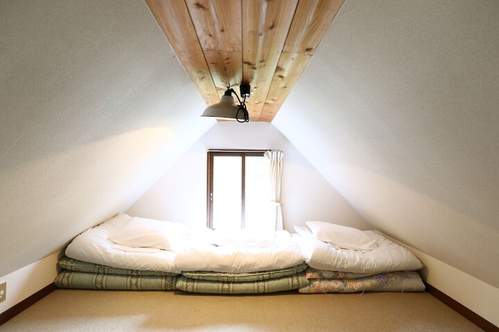 Room 25 of 74
