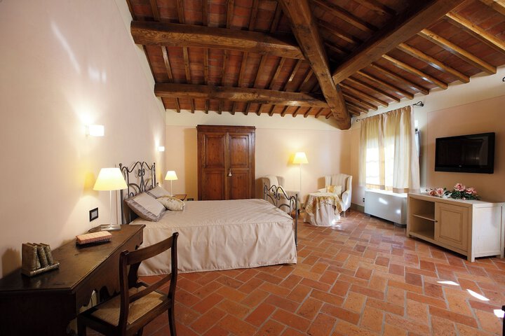 Room 10 of 62