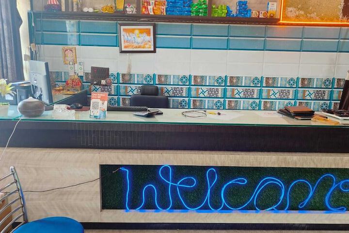 Hero Image 1 of 13