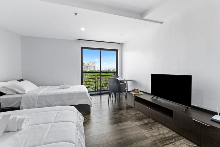 Room 2 of 9