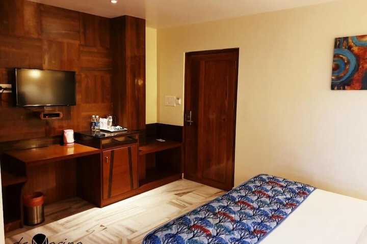 Room 18 of 29
