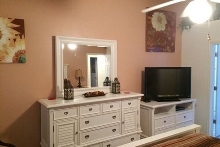Room 142 of 195