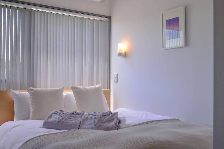Room 10 of 51