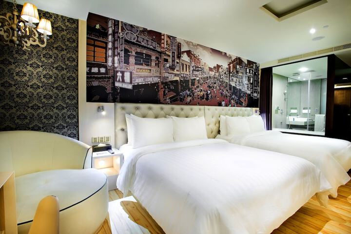 Room 20 of 87