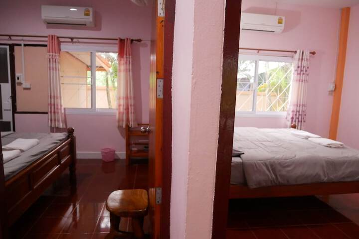 Room 6 of 39