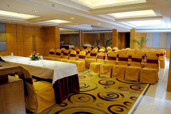 Ballroom/Hall 20 of 34