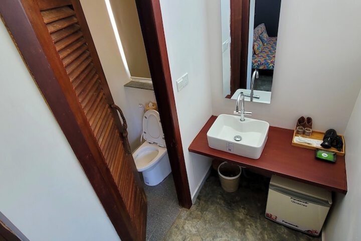 Room 47 of 83
