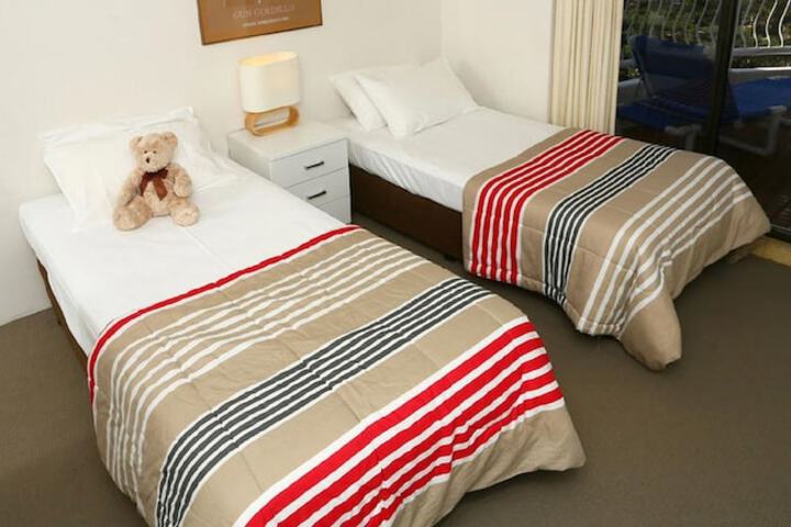 Room 6 of 44
